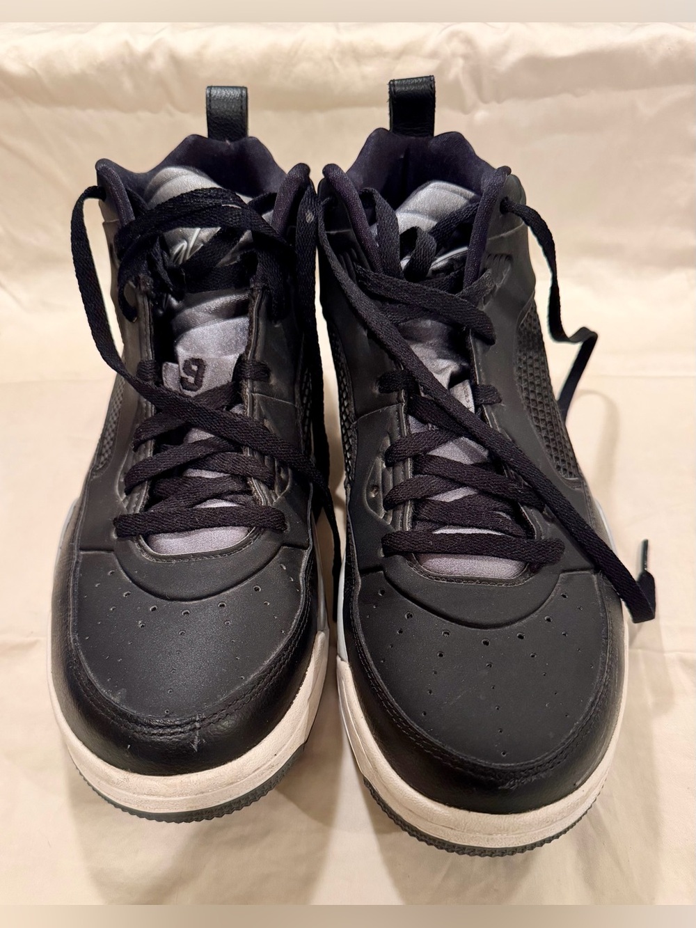 Nike Air Flight 9- Mens’s 12